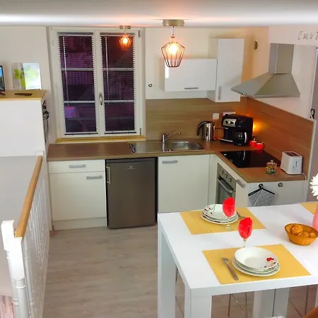 Appartement Sur 3 Niveaux Centre Ville Caen * Кан
