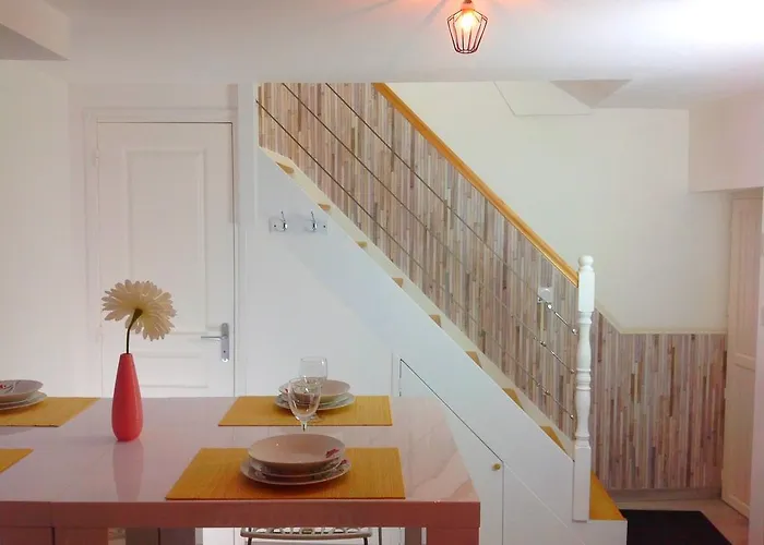 Appartement Sur 3 Niveaux Centre Ville Caen Apartment *